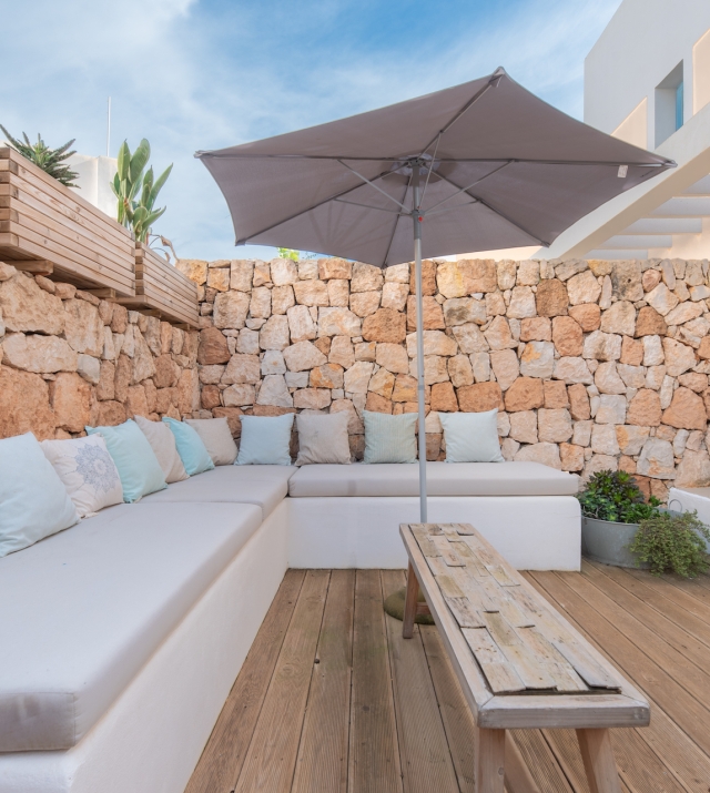 Resa estates Ibiza playa Cala Tarida for sale te koop garden lounge 1.jpg